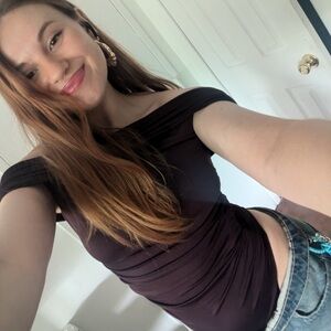 Meet your Posher, Juju 🌞